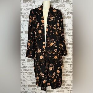 Like new women’s large DR2 black floral kimono cardigan
